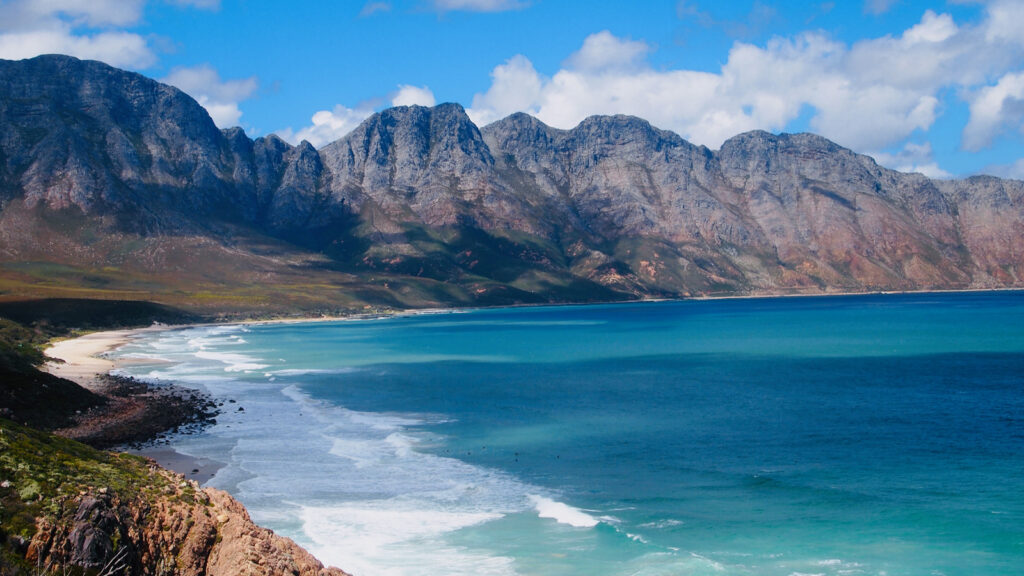 A view of the Hottentots Holland mountain surrounding the Helderberg area.